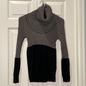 YU.K Turtleneck Sweater
